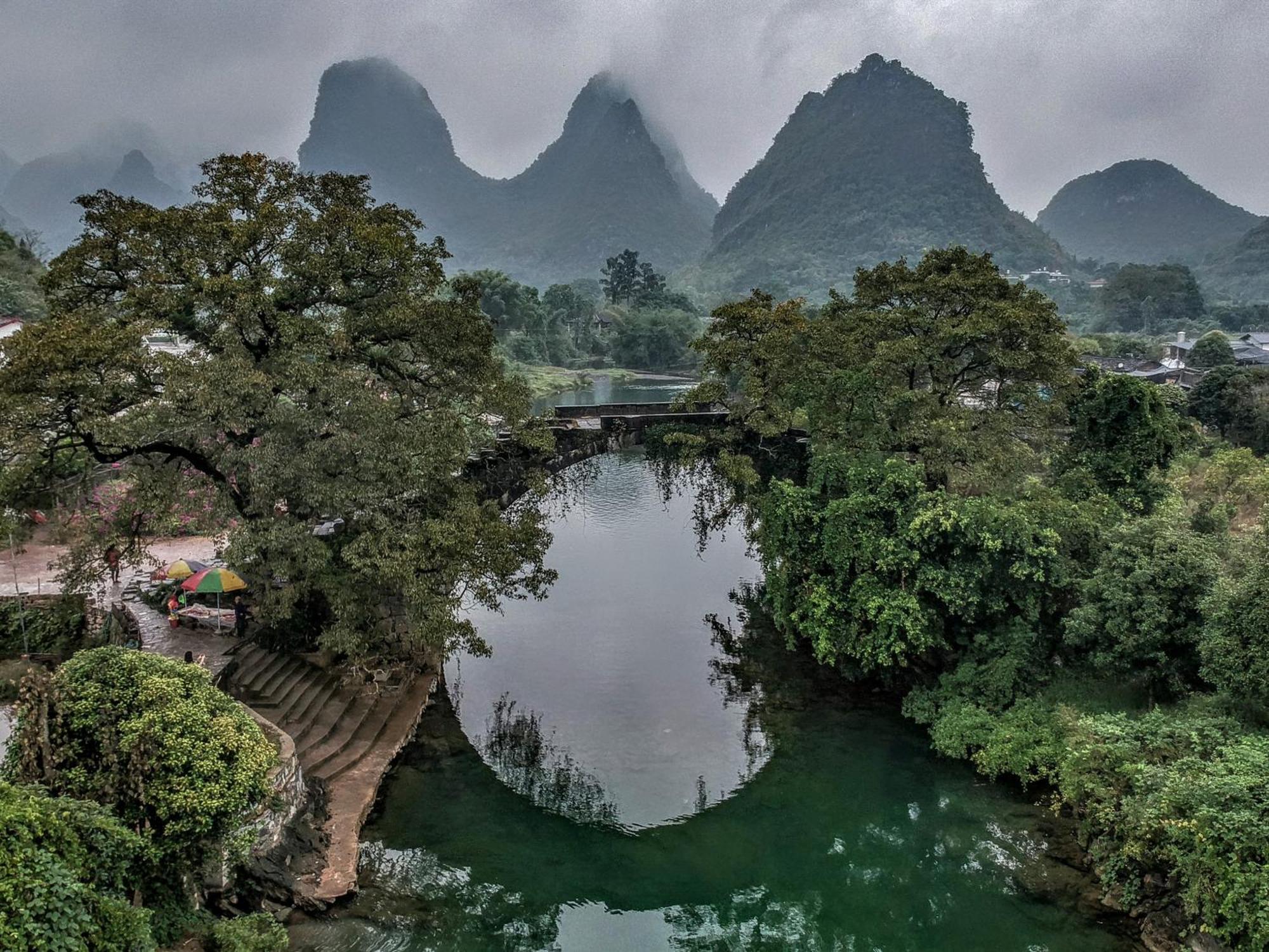 Yangshuo Mountain Retreat Hotel Exterior foto